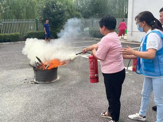 “温情沁人心  携手共进步”   望亭、鹤溪残疾人之家铺就幸福之路